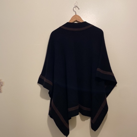 Neiman Marcus Black and Brown Cashmere Kimono Sleeves wrap . Size S/ M - Picture 3 of 7
